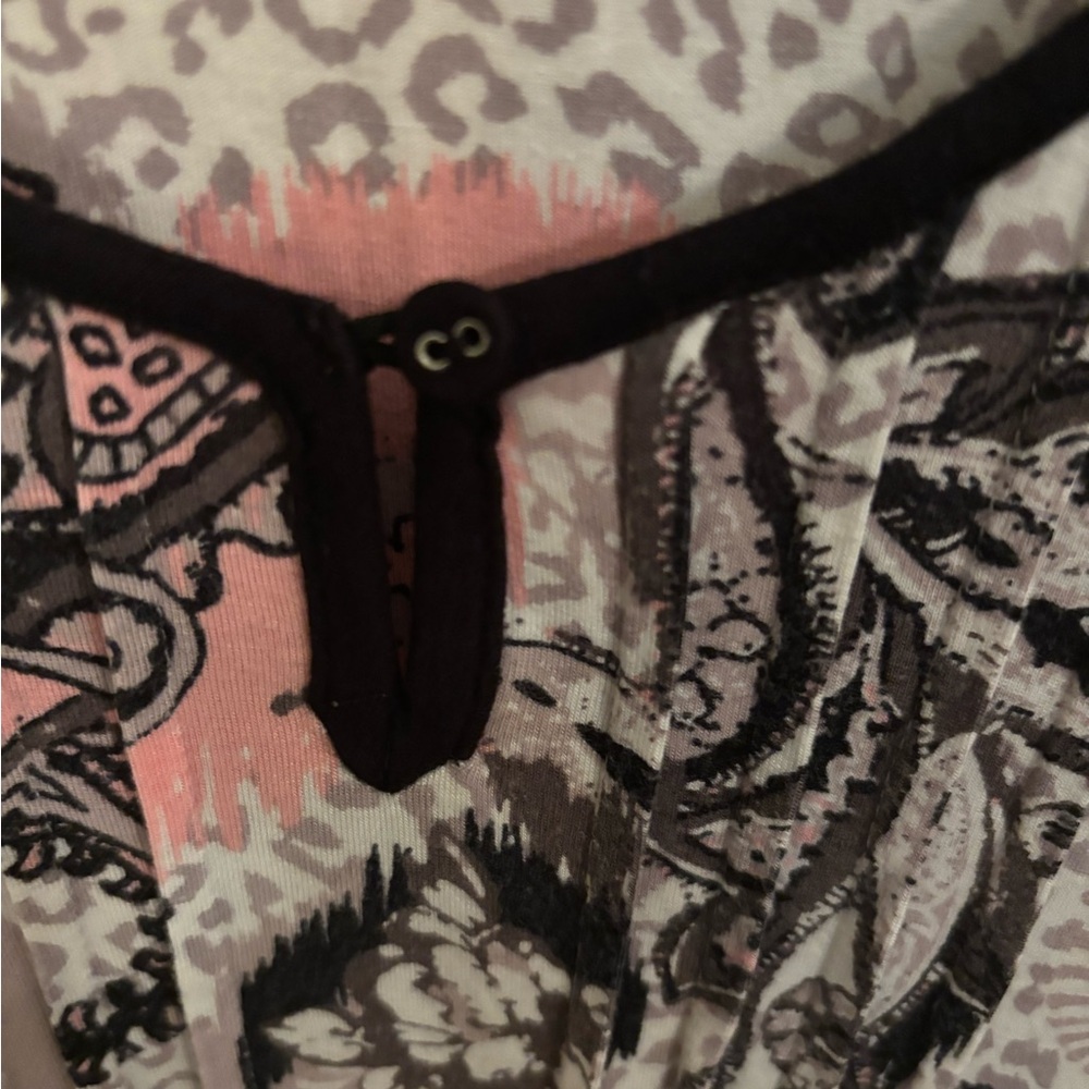 Ellen Tracy Pink and Black Paisley Nightgown with Polka Dot Hem, Size S - Picture 4 of 6